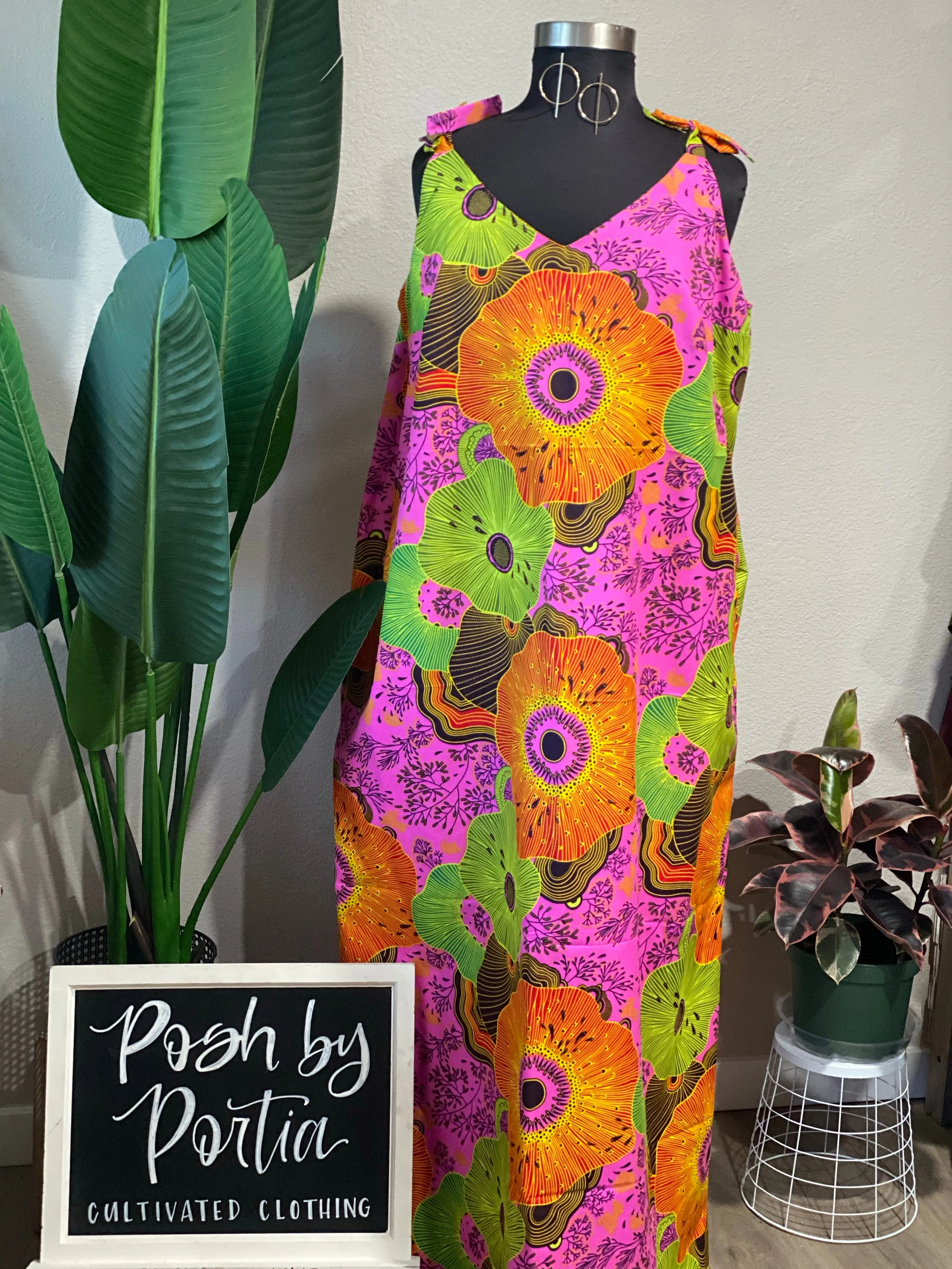 “Floral Fiyah” Maxi dress with pockets (2XL)