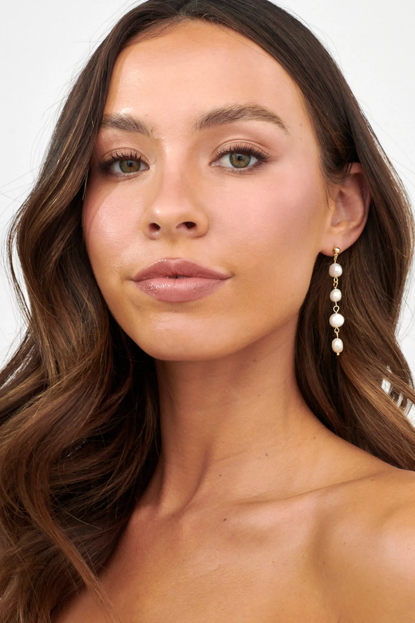 Maude Pearl Drop Chain Earrings Gold