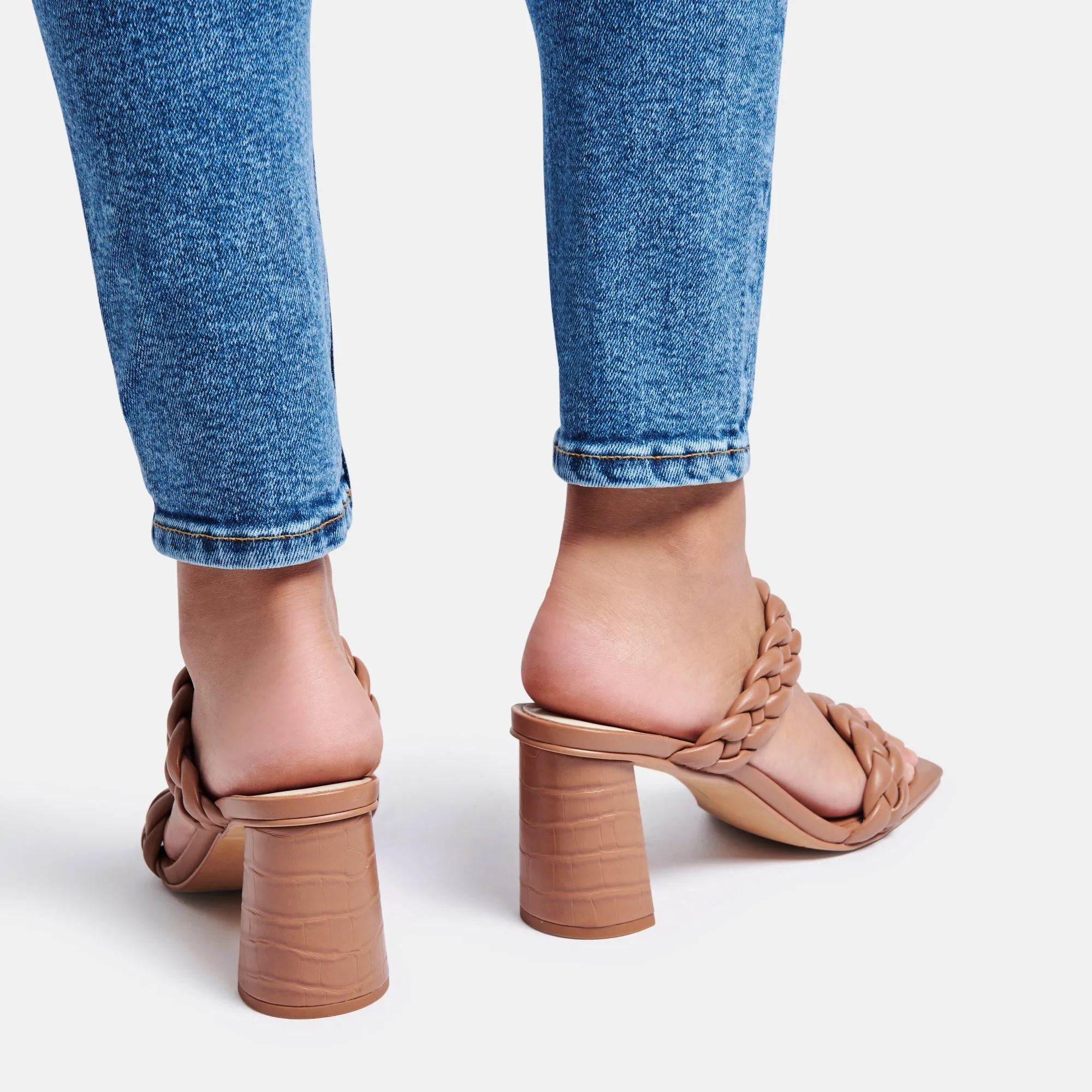 PAILY HEELS CARAMEL STELLA